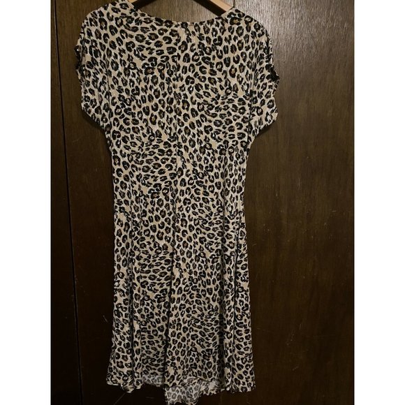 Womens Signature Collection Faux-Look Wrap Size 12-14 Roushing on sides - Picture 4 of 4